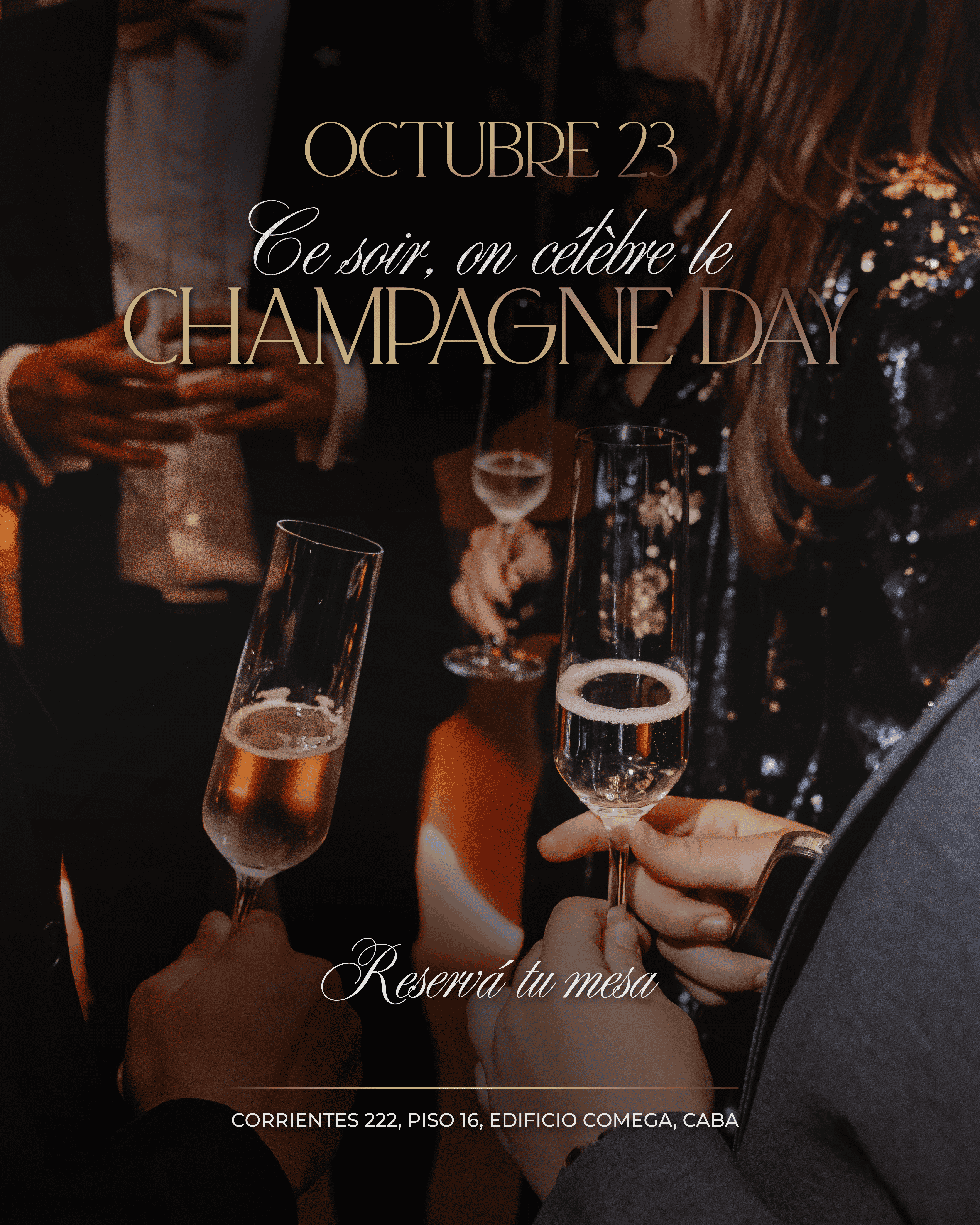 Copas de champagne brindando en la noche del Champagne Day en Bulles